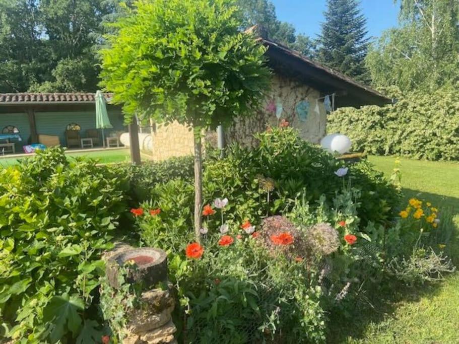 Le Bon Chemin Ateliers Apartment Sainte-Nathalène Екстериор снимка