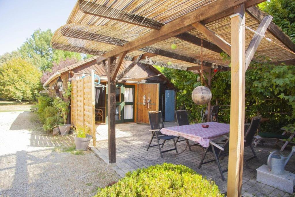 Le Bon Chemin Ateliers Apartment Sainte-Nathalène Екстериор снимка