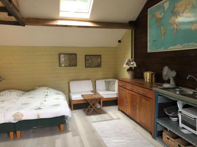 Le Bon Chemin Ateliers Apartment Sainte-Nathalène Екстериор снимка