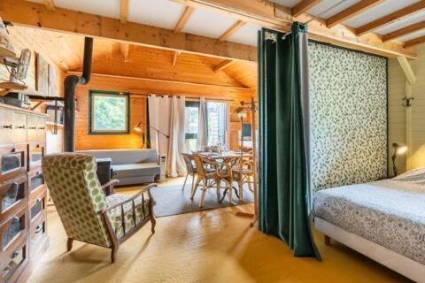 Le Bon Chemin Ateliers Apartment Sainte-Nathalène Екстериор снимка
